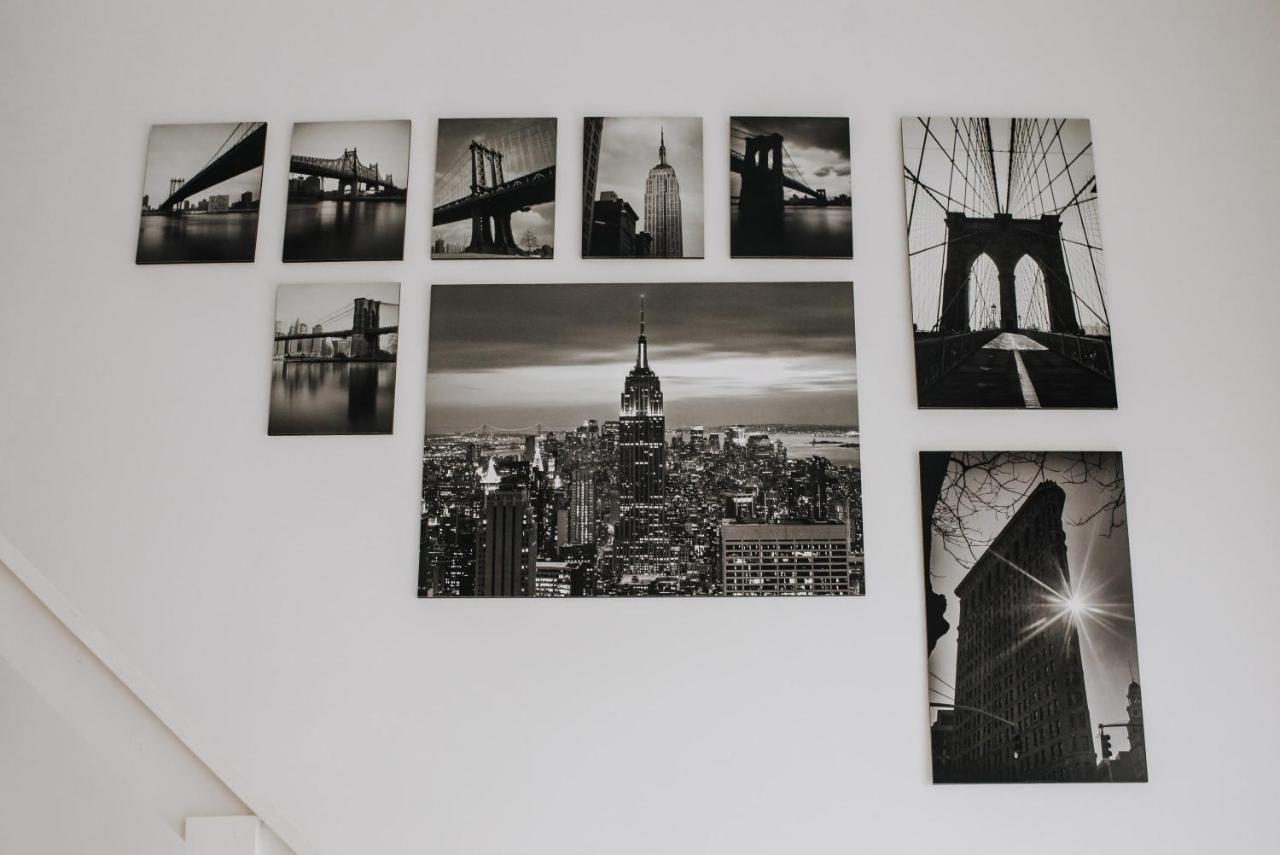 Comfy Apartment At New York Cafe With Aircon Budapest Esterno foto