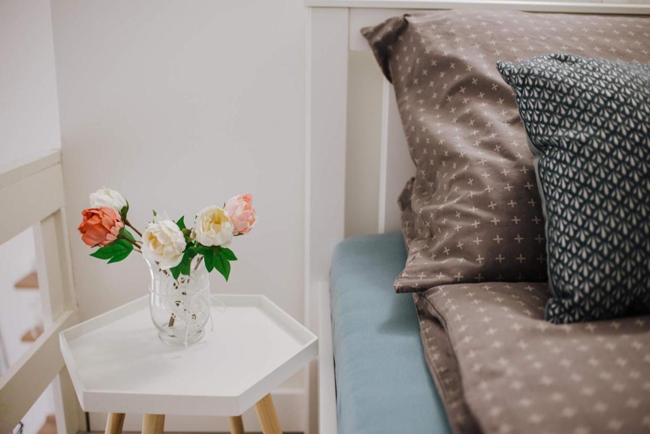 Comfy Apartment At New York Cafe With Aircon Budapest Esterno foto